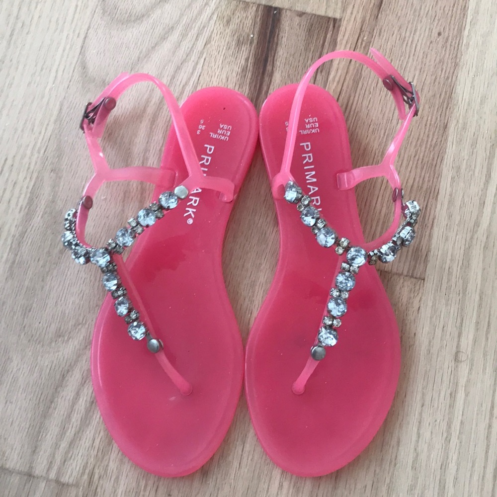 Gorgeous jelly sandals